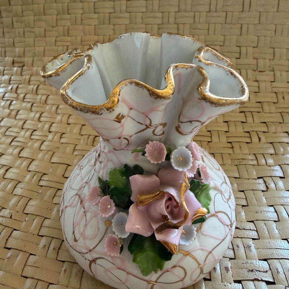 VTG Elegant LEFTON hand painted Pink and Gold Floral Vase